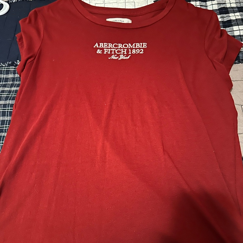 Abercrombie & Fitch Red T-Shirt